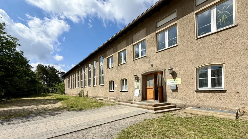 Baujahr 1935 und eigentlich schon lange Rentner: die alte Schwimmhalle in Klotzsche Baujahr 1935 und eigentlich schon lange Rentner: die alte Schwimmhalle in Klotzsche