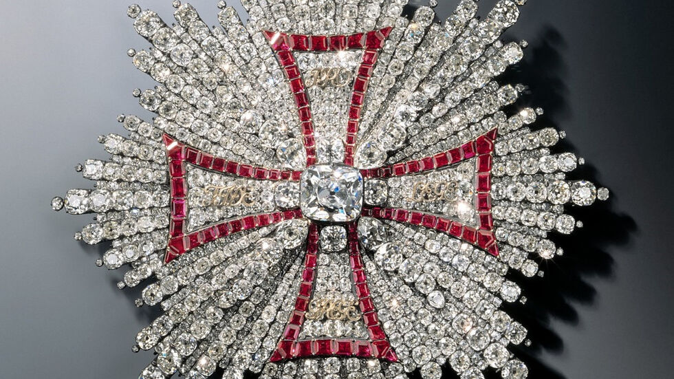 Der Bruststern des polnischen Weißen Adler-Ordens gehört zu den Schmuckstücken, welche kurz vor Weihnachten in Berlin sichergestellt wurden. 