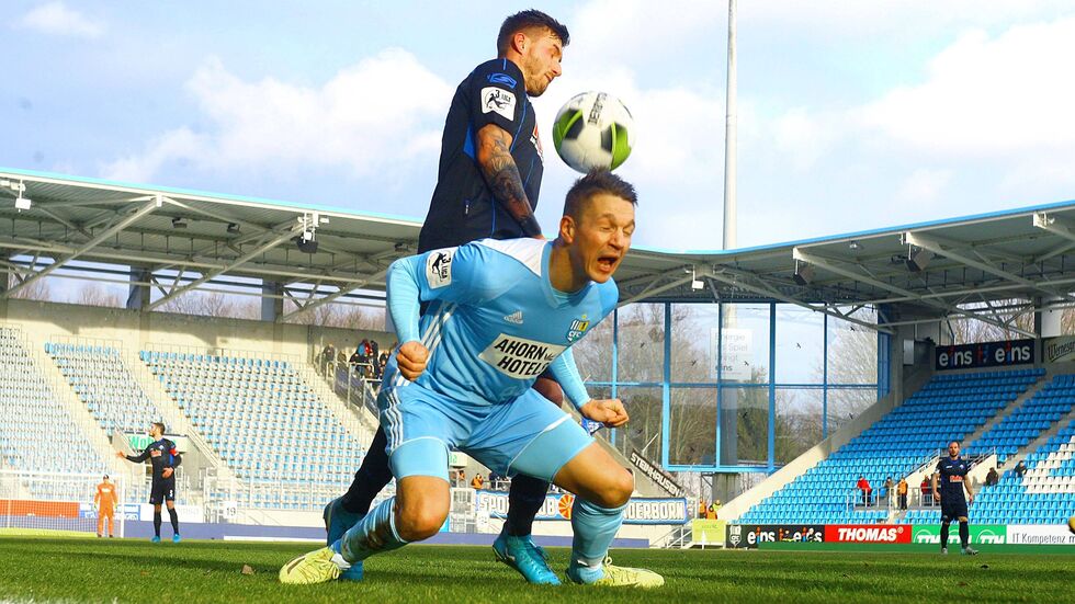 Der CFC verliert mit 0:2 gegen Paderborn (Foto: imago/Kruczynski)