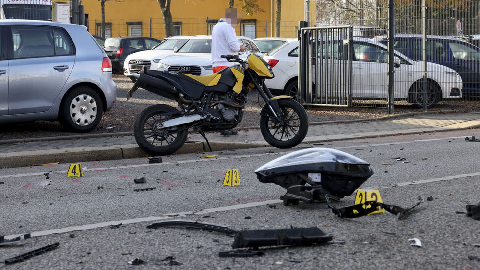 Bei diesem Unfall auf der Limbacher Straße erlitt der Motorradfahrer schwerste Verletztung.