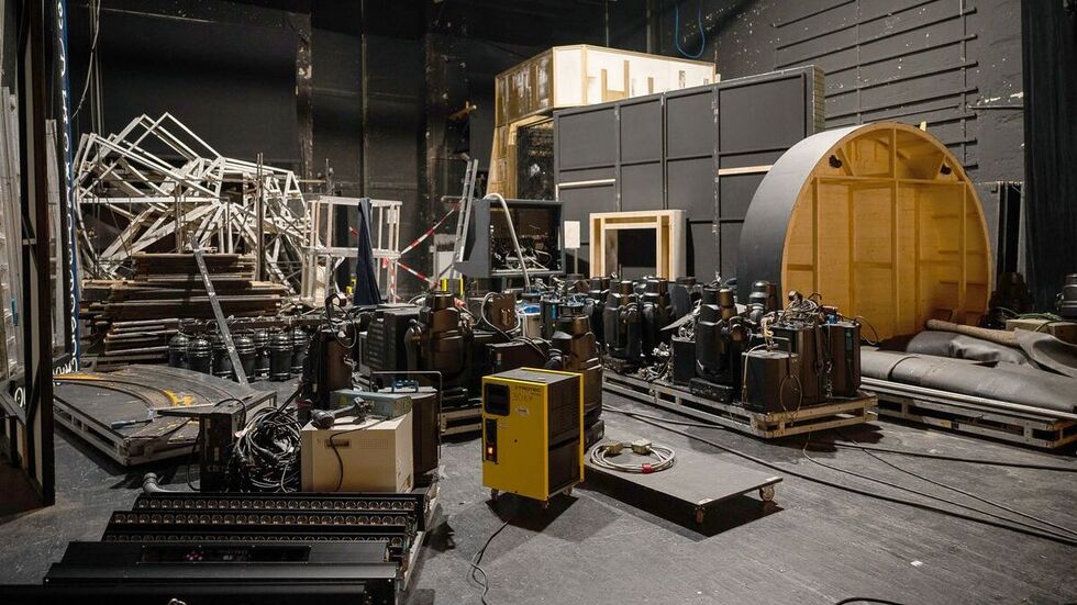 Durch einen technischen Defekt strömten im November 2022 Tausende Liter in den Bühnenbereich des Görlitzer Theaters.