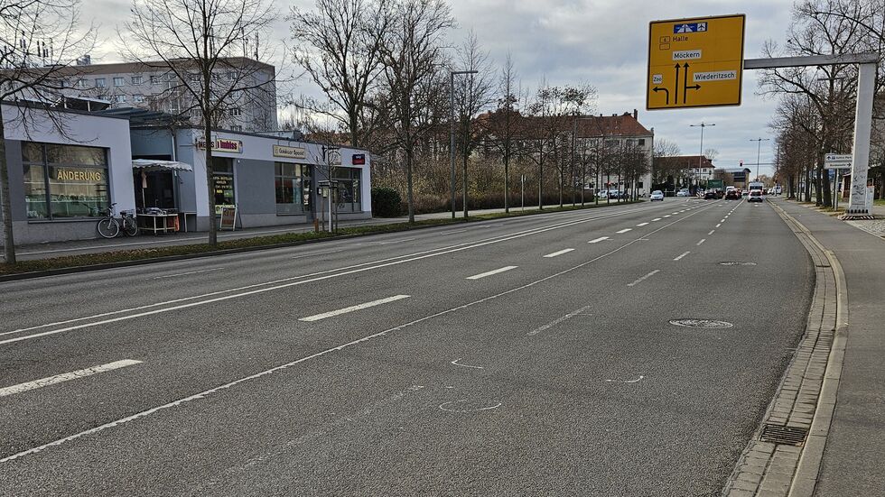 Die Unfallstelle (Max-Liebermann-Straße im Leipziger Stadtteil Gohlis-Nord). Die Unfallstelle (Max-Liebermann-Straße im Leipziger Stadtteil Gohlis-Nord).