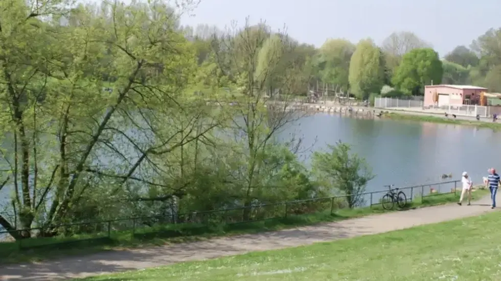 Das Naturbad Nordost (Bagger) in Leipzig. Das Naturbad Nordost (Bagger) in Leipzig.