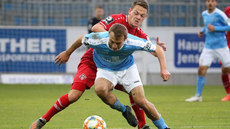 Der CFC hat in einer umkämpften Partie gegen Würzburg 0:0 gespielt. Der CFC hat in einer umkämpften Partie gegen Würzburg 0:0 gespielt.