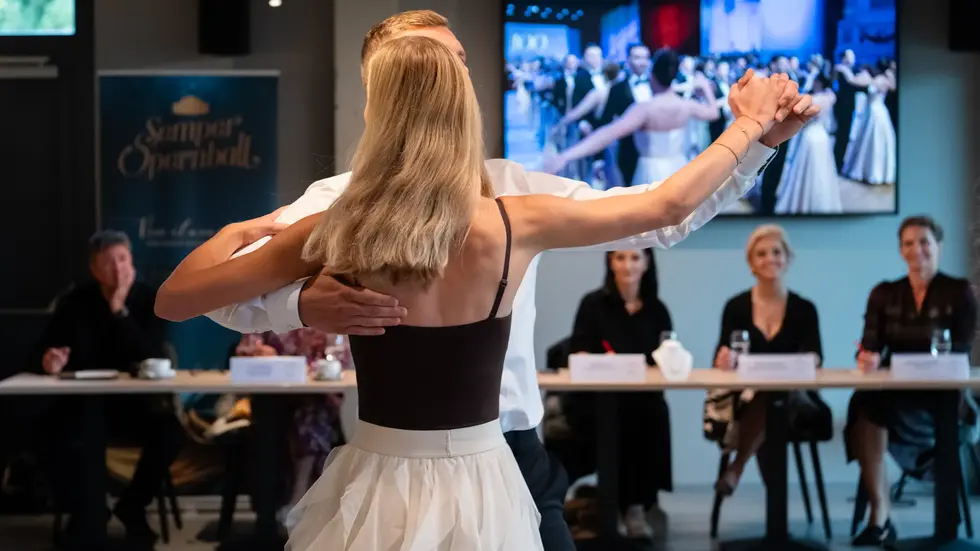 Vor den strengen Augen der Jury musste jeder Schritt sitzen Vor den strengen Augen der Jury musste jeder Schritt sitzen