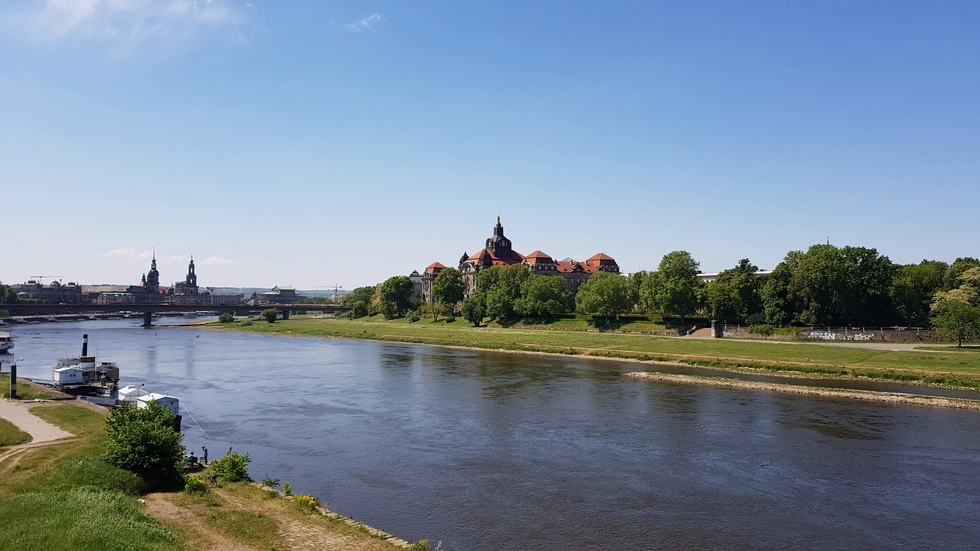 An der Elbe soll ein Flusswasserwerk gebaut werden, für insgesamt 300 Millionen Euro.