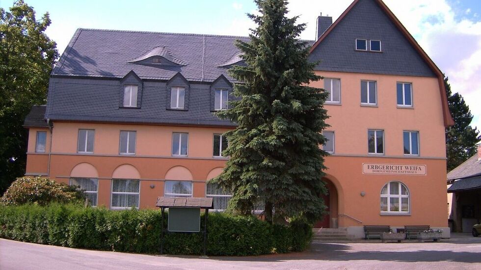 Dorfgemeinschaftshaus im Ortsteil Weifa Dorfgemeinschaftshaus im Ortsteil Weifa