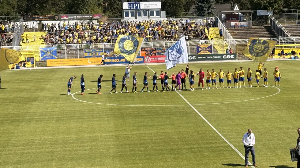 Die sogenannten Hertha Bubis zu Gast im Bruno Plache Stadion. Die sogenannten Hertha Bubis zu Gast im Bruno Plache Stadion.