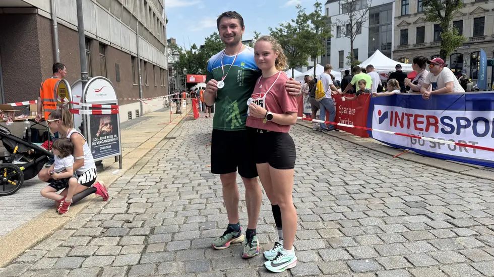 Max Betsch und Gloria Herold haben den Zwickauer Stadtlauf gewonnen. Max Betsch und Gloria Herold haben den Zwickauer Stadtlauf gewonnen.