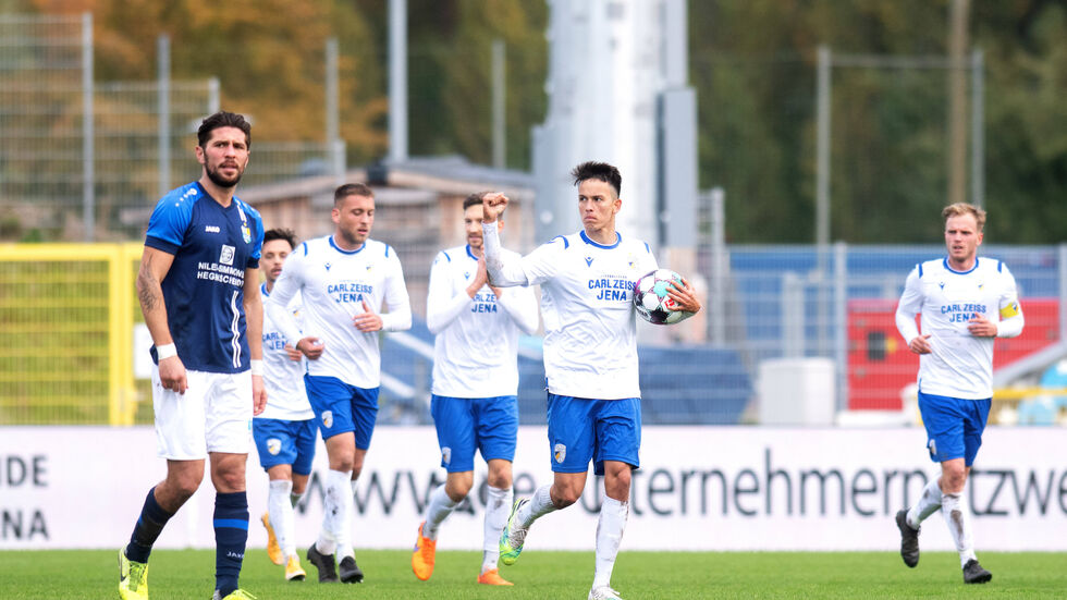 Andis Shala ist enttäuscht über den Jenaer Treffer zum 1:1