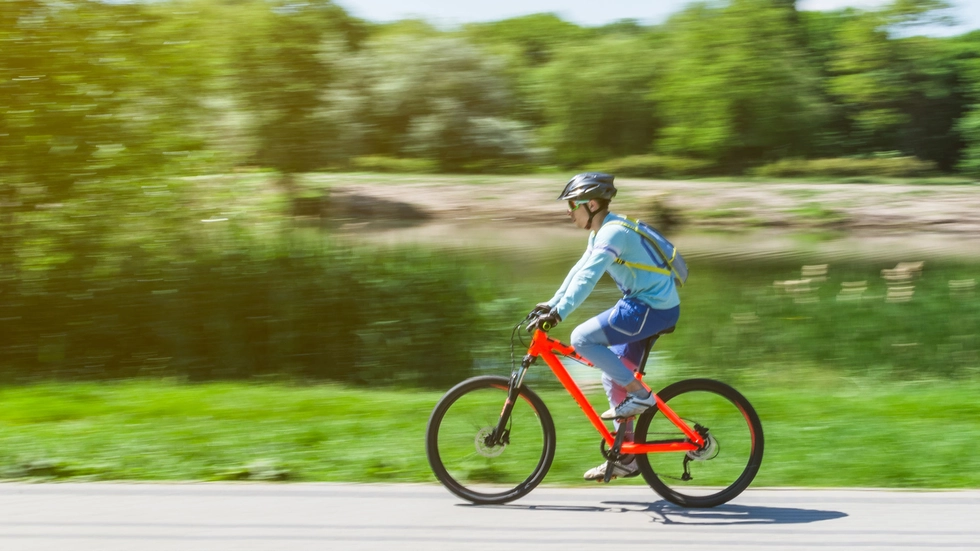 Der Fahrradclub ADFC will wissen, wie fahrradfreundlich Chemnitz ist.
Deshalb ruft er dazu auf, beim sogenannten Fahrradklima-Test mitzumachen - einer deutschlandweiten Online-Umfrage, deren Ergebnisse dann für die einzelnen Städte ausgewertet werden.
Der Fahrradclub ADFC will wissen, wie fahrradfreundlich Chemnitz ist. Deshalb ruft er dazu auf, beim sogenannten Fahrradklima-Test mitzumachen - einer deutschlandweiten Online-Umfrage, deren Ergebnisse dann für die einzelnen Städte ausgewertet werden.
