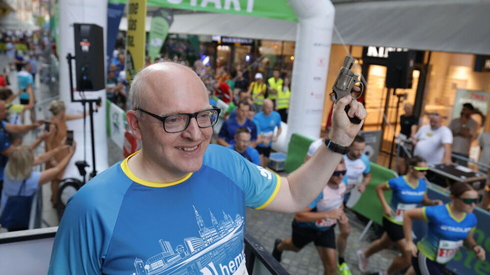 Wie im letzten Jahr wird OB Sven Schulze auch 2025 den Startschuss zum Firmenlauf geben und mit einem Team am Start sein.
