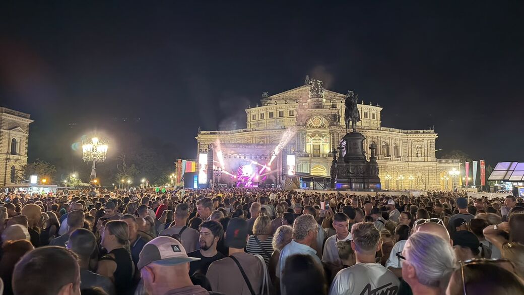 Volles Programm auf dem Theaterplatz