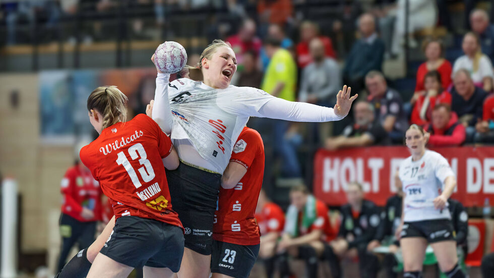 Die Handballerinnen des BSV Sachsen verlieren das Kellerduell in der Bundesliga Die Handballerinnen des BSV Sachsen verlieren das Kellerduell in der Bundesliga