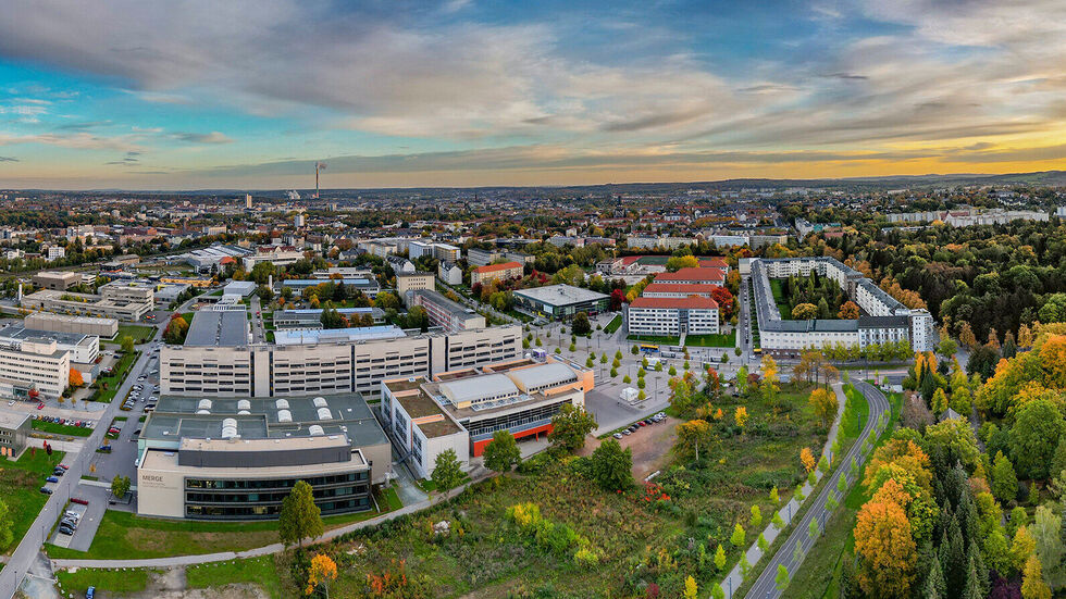 Blick auf den Campus der TU Chemnitz an der Reichenhainer Straße.