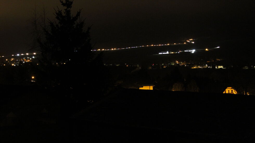 Bereits in den frühen Morgenstunden setzten sich von Olbernhau aus über 100 Fahrzeuge in Bewegung, sie Teil einer Sternfahrt Richtung Marienberg. Die Lichter der Treckerkolonne auf der neuen Schänke waren weithin zu sehen.