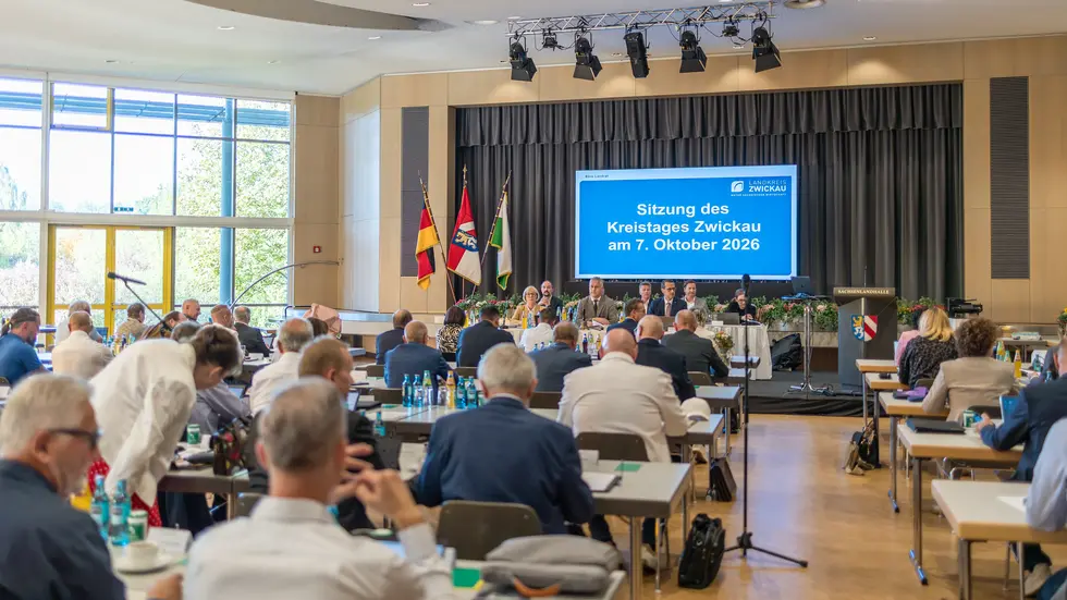 Kreistagssitzung am Mittwoch in der Sachsenlandhalle Glauchau Kreistagssitzung am Mittwoch in der Sachsenlandhalle Glauchau