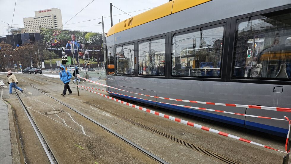 Hier am Steig B ist das Ganze passiert.