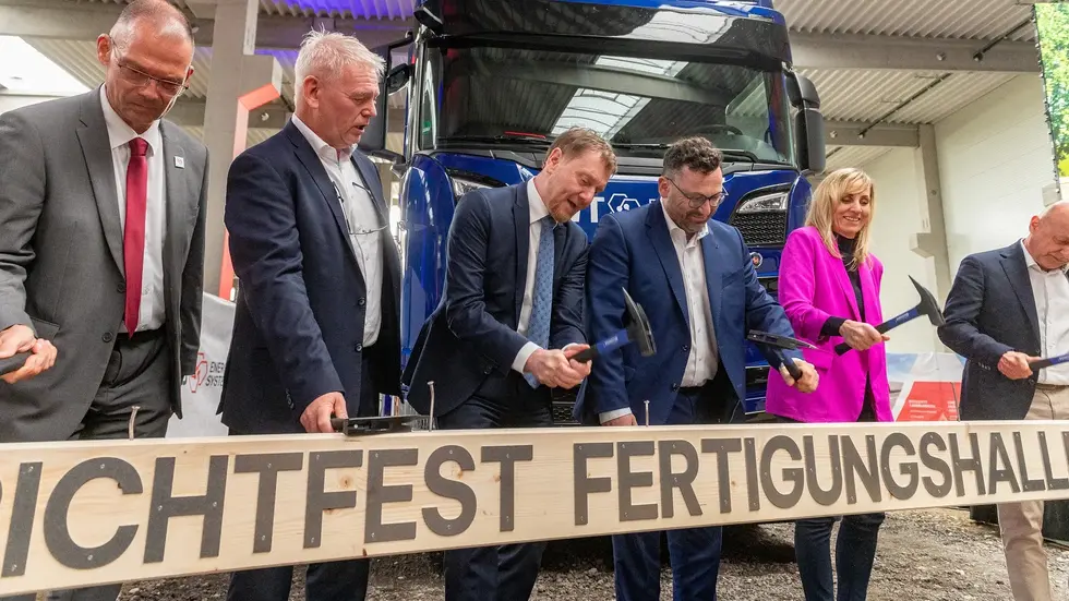 (v.li.) Ralf Hänsel, Dietmar Tietz, Michael Kretschmer, Michael Bohnefeld, Nicolette Bär, Markus Bollmann