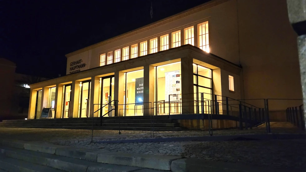 Das Neiße Filmfestival wird heute Abend im Gerhart-Hauptmann-Theater in Zittau eröffnet. Das Neiße Filmfestival wird heute Abend im Gerhart-Hauptmann-Theater in Zittau eröffnet.