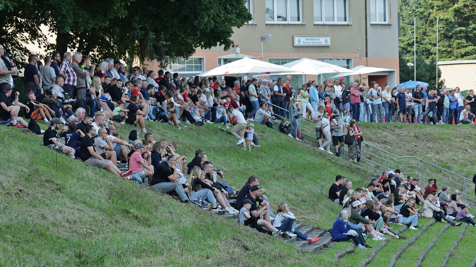 Gut 600 Zuschauer haben sich das Spiel am Mittwochabend angesehen. Gut 600 Zuschauer haben sich das Spiel am Mittwochabend angesehen.