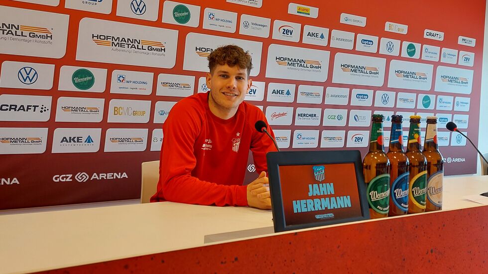 Jahn Herrmann steht in dieser Saison bei 10 Torbeteiligungen in 22 Spielen. Jahn Herrmann steht in dieser Saison bei 10 Torbeteiligungen in 22 Spielen.