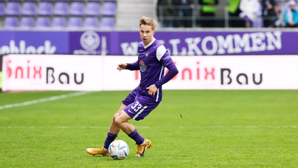 Sam Schreck wird das lilane Trikot künftig nicht mehr tragen.