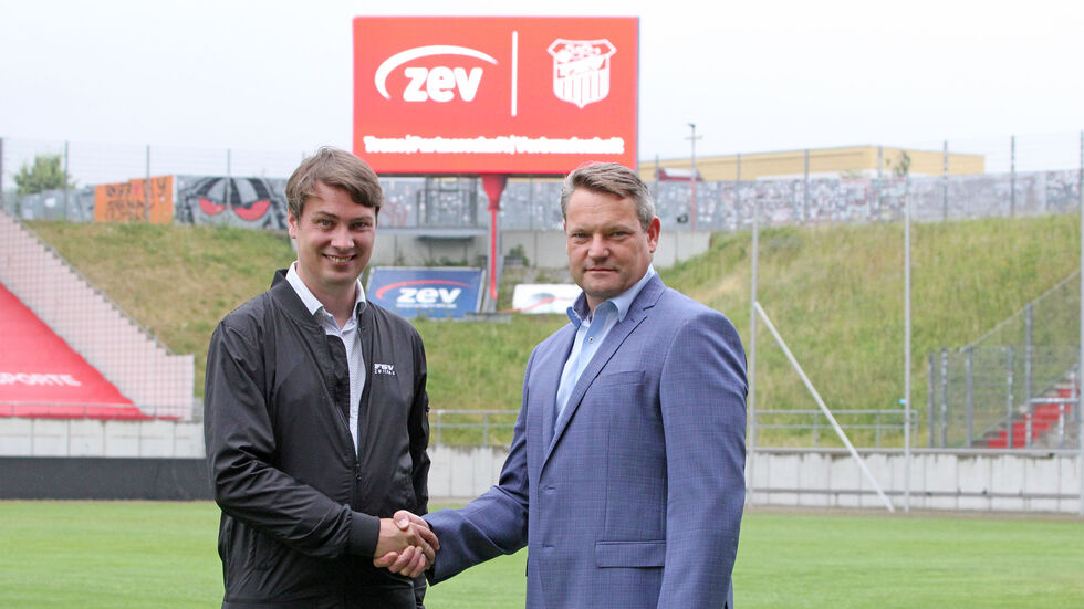 FSV-Geschäftsführer André Beuchold (links im Bild) und André Hentschel, Technischer Geschäftsführer der ZEV FSV-Geschäftsführer André Beuchold (links im Bild) und André Hentschel, Technischer Geschäftsführer der ZEV