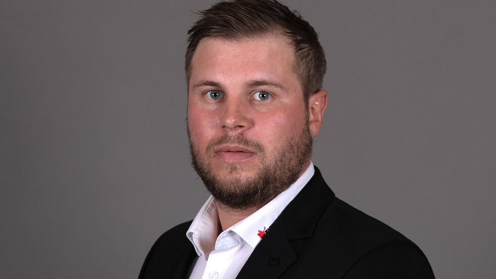 Jussi Tuores steht gegen Bayreuth als Chefcoach hinter der Bande