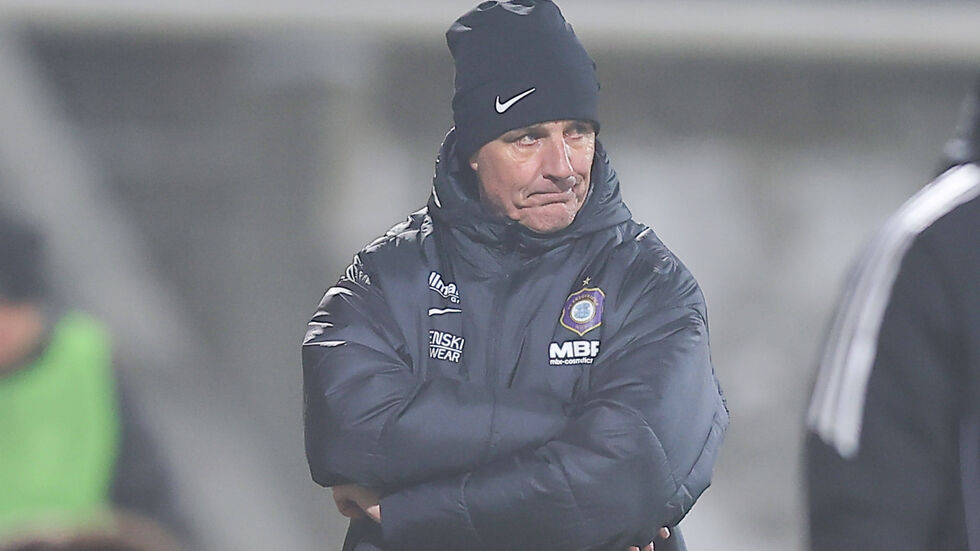 Der Trainerstuhl von Jens Härtel wackelt beim FC Erzgebirge 