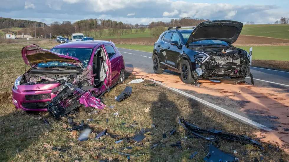 Bei Annaberg waren zwei Pkw zusammengestoßen.