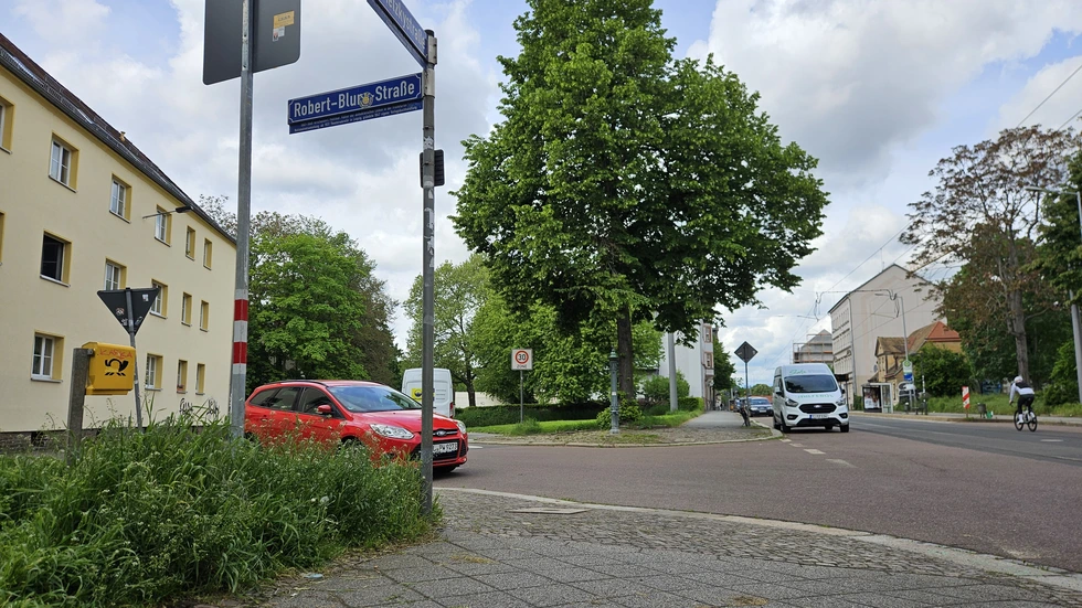Die Unfallstelle aus einer noch anderen Perspektive. Die Unfallstelle aus einer noch anderen Perspektive.