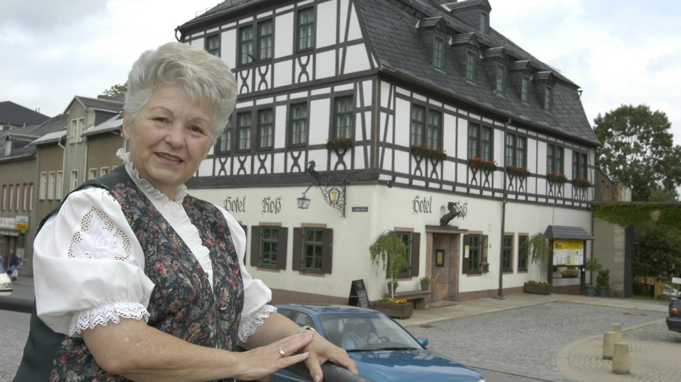 Marianne Martin. Marianne Martin.