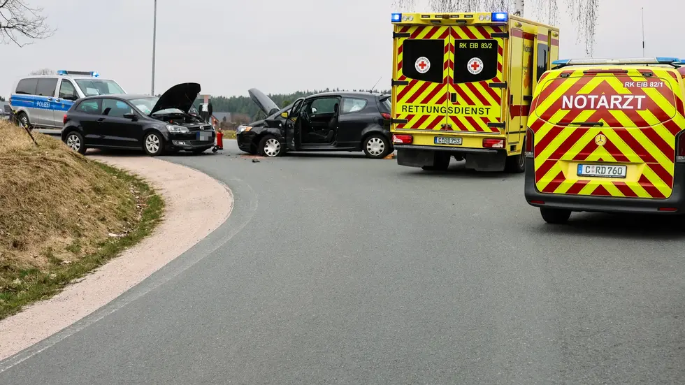 An der Unfallstelle. An der Unfallstelle.