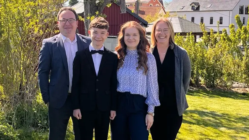 Familie Windisch konnte sorgenfrei Linus‘ Jugendweihe feiern. Familie Windisch konnte sorgenfrei Linus‘ Jugendweihe feiern.